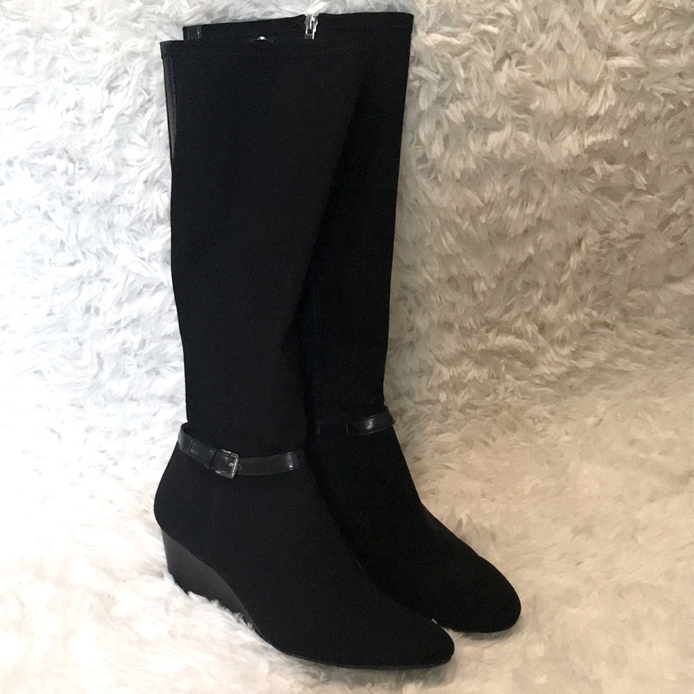 Chaps wedge boots